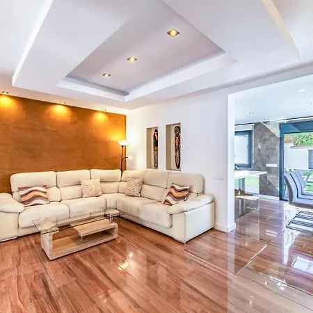 Villa Vb Camelia 5br W Pool *